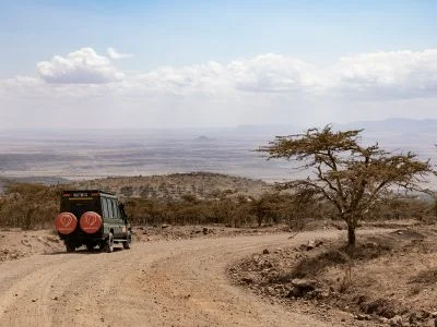 TourCompass-Fahrzeug auf Safari