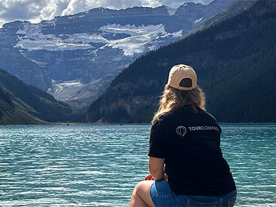Louise von TourCompass am Lake Louise