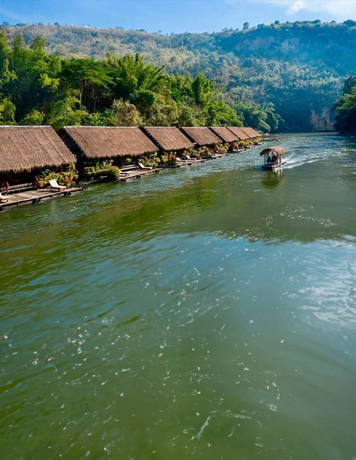 Schwimmendes Resort auf dem River Kwai, Thailand.